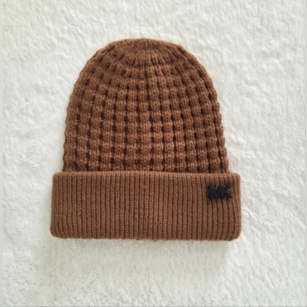 NEW!!! Michael Kors✨️ Women's Brown Knit Hat